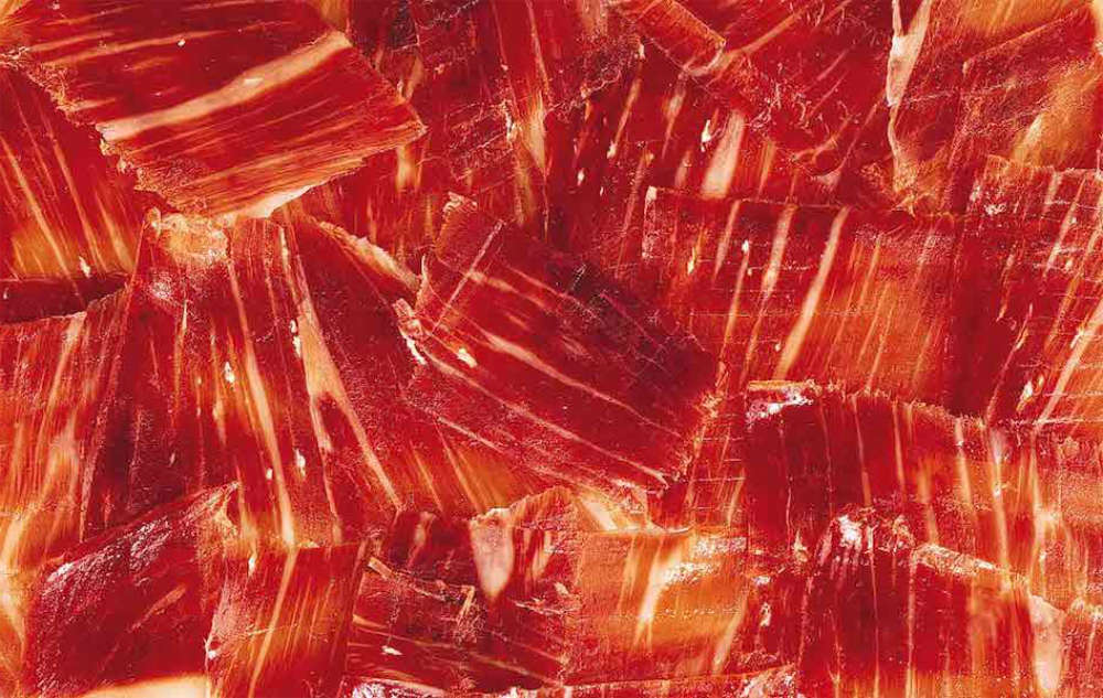 Lonchas de jamón Señero creando fondo para promoción