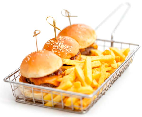 Mini hamburguesas Dehesa Beef con presentación gastronómica y diseño de marca de Empacke