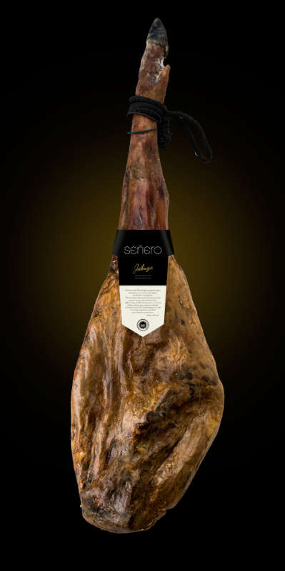 Fotografía pata de jamón Señero con packaging premium